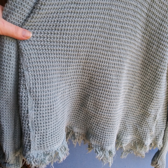 Wishlist Women's Size S-M Blue Cold Shoulder Sweater - Picture 5 of 8